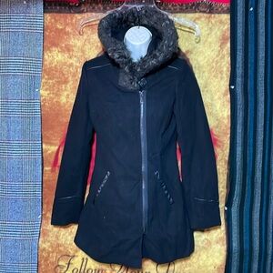 MARALYN & ME-women’s black long sleeve full-zip faux fur-hood peacoat jacket